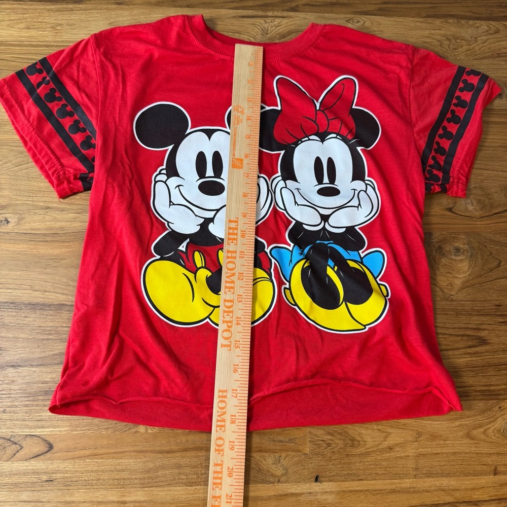 Disney Minnie & Mickey Mouse Shirt Women’s Medium Red Short Sleeve T-Shirt - Picture 7 of 8